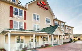 Econo Lodge Inn & Suites